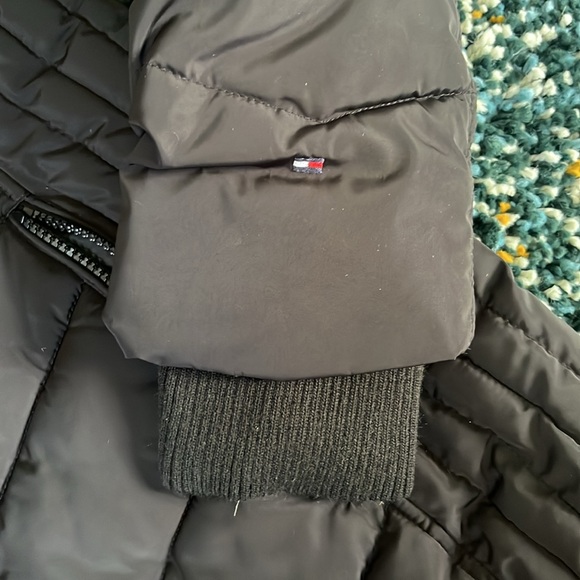 Tommy Hilfinger Women’s Faux Fur Trimmed Hooded Coat, Size XS - Picture 4 of 9